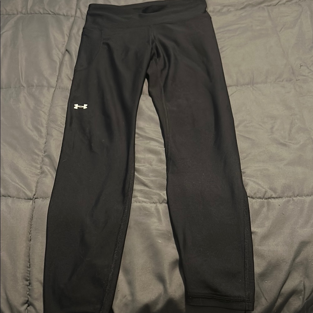 Under Armour Black Leggings with Elastic Waistband and Stretch Fabric
